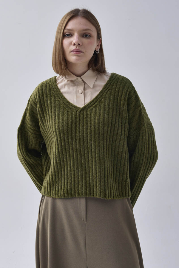 V Neck Crop Knit Sweater Khaki - 4