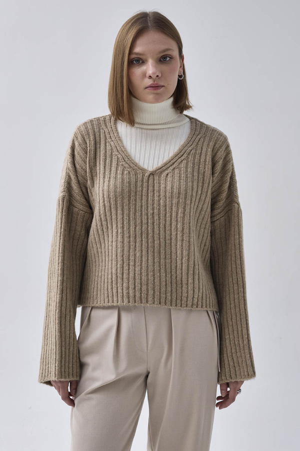 V Neck Crop Knit Sweater Mink - 1