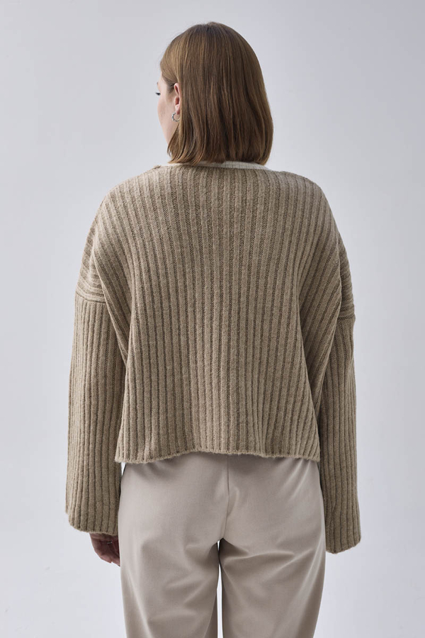 V Neck Crop Knit Sweater Mink - 9