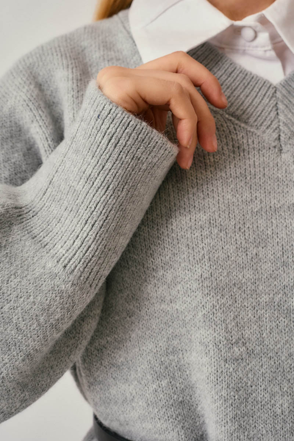V-Neck Knit Sweater Light Grey 