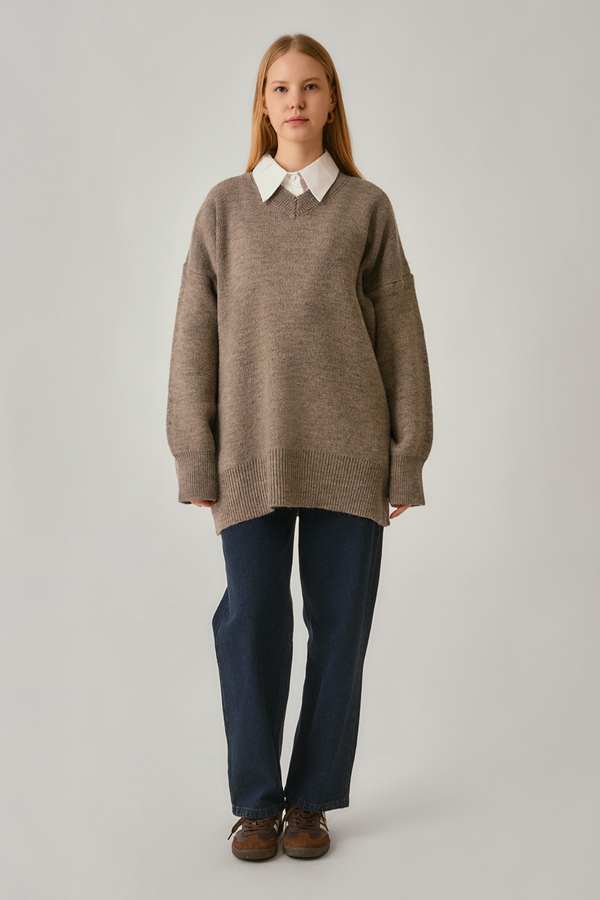 V-Neck Knit Sweater Mink - 1