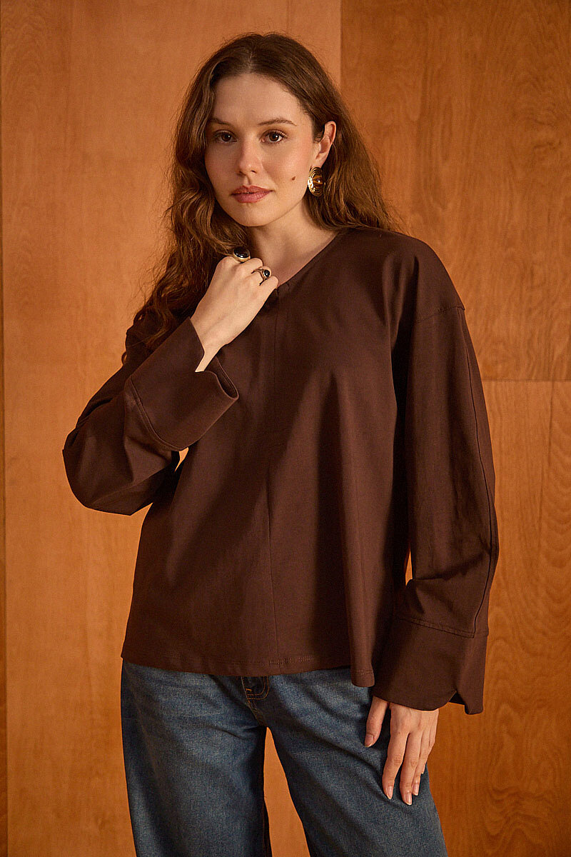 V Yaka Basic Tişört Kahve - 5