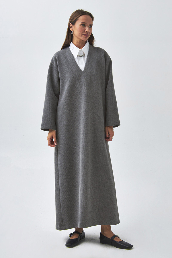 V Yaka Çizgi Dokulu Elbise Antrasit - 4