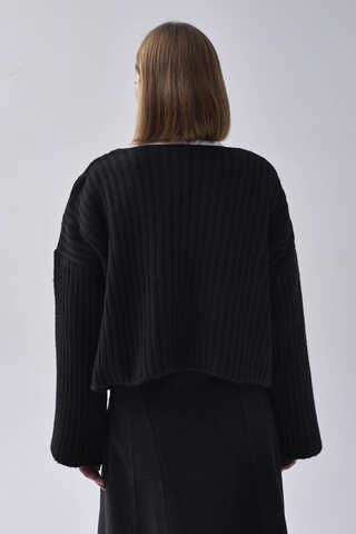 V Yaka Crop Kazak Siyah - 9