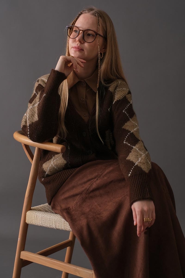 V Yaka Desenli Hırka Kahverengi - 3