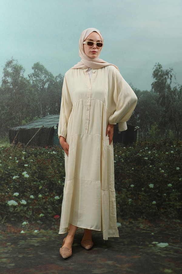 V Yaka Katlı Elbise Bej - 2