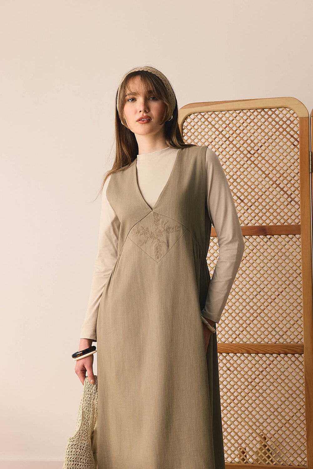 V Yaka Nakışlı Jile Haki 