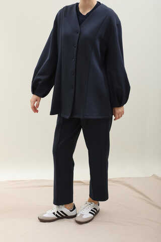 V Yaka Önden Düğmeli Takım Lacivert - 3