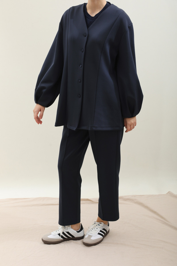 V Yaka Önden Düğmeli Takım Lacivert - 3