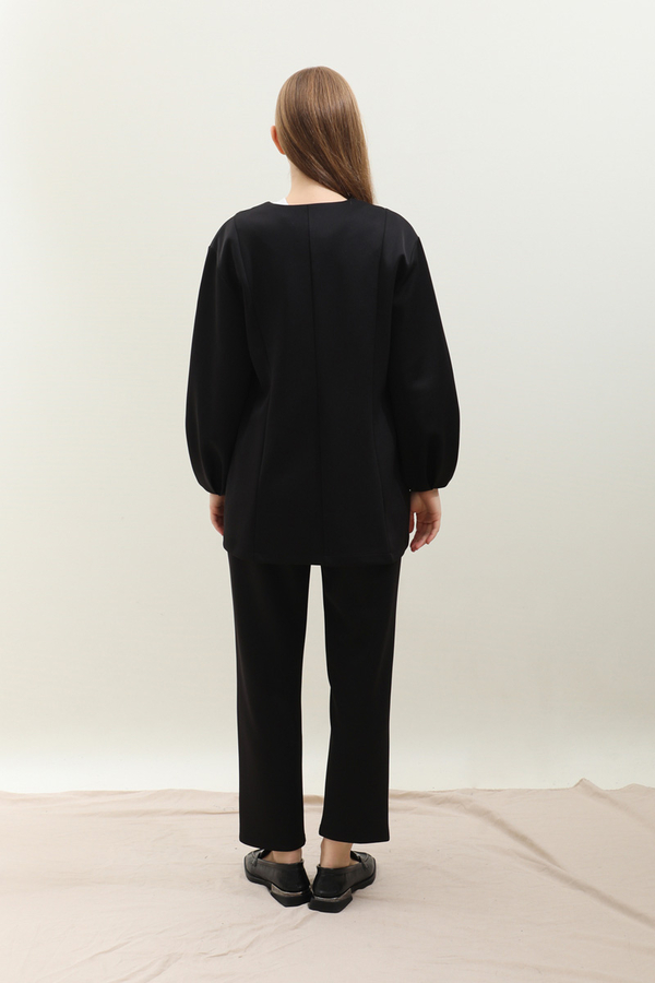 V Yaka Önden Düğmeli Takım Siyah - 7