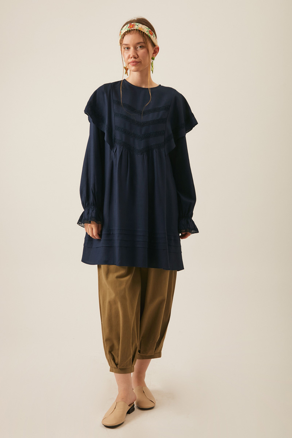 Volan Detaylı Dantelli Tunik Lacivert - 3