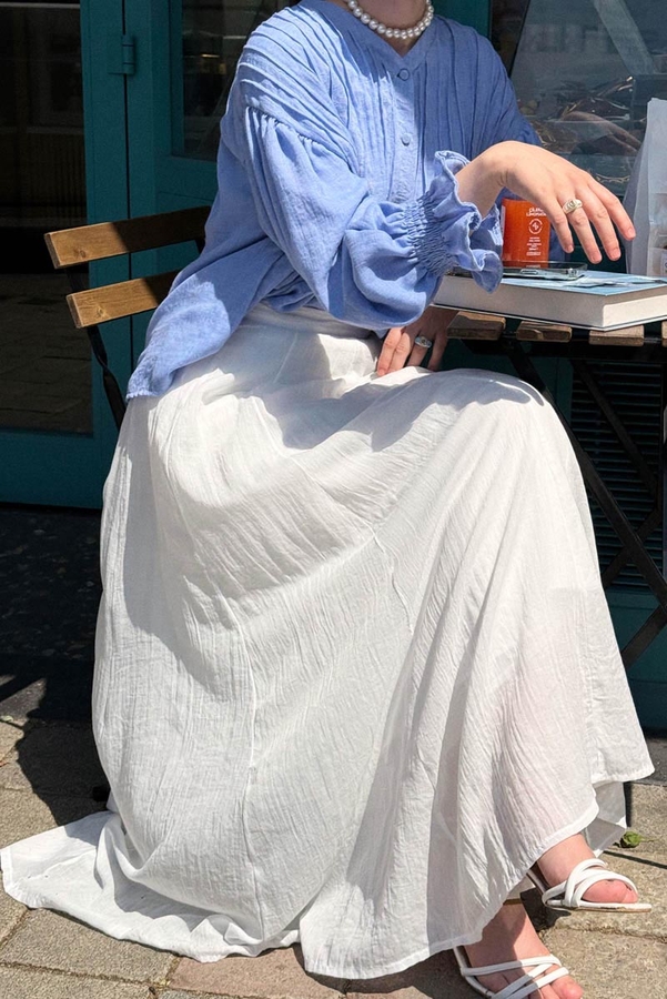 White Relaxed Skirt with Stitch Details - 4