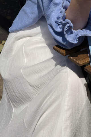 White Relaxed Skirt with Stitch Details - 7