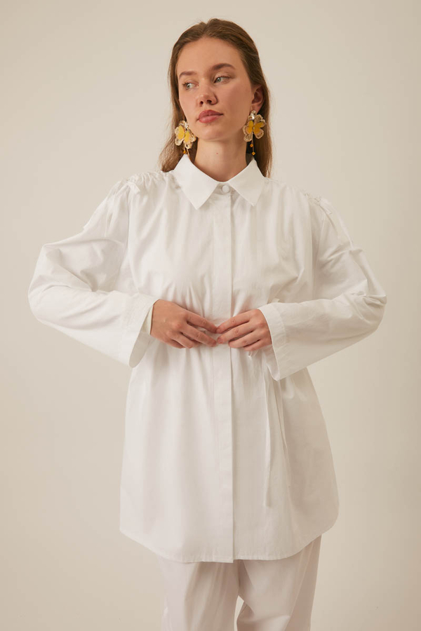 White Trouser Set with Gathered Shoulder Detail - 2