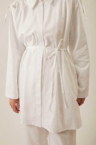 White Trouser Set with Gathered Shoulder Detail - 3