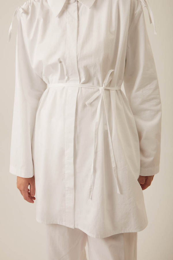 White Trouser Set with Gathered Shoulder Detail - 3