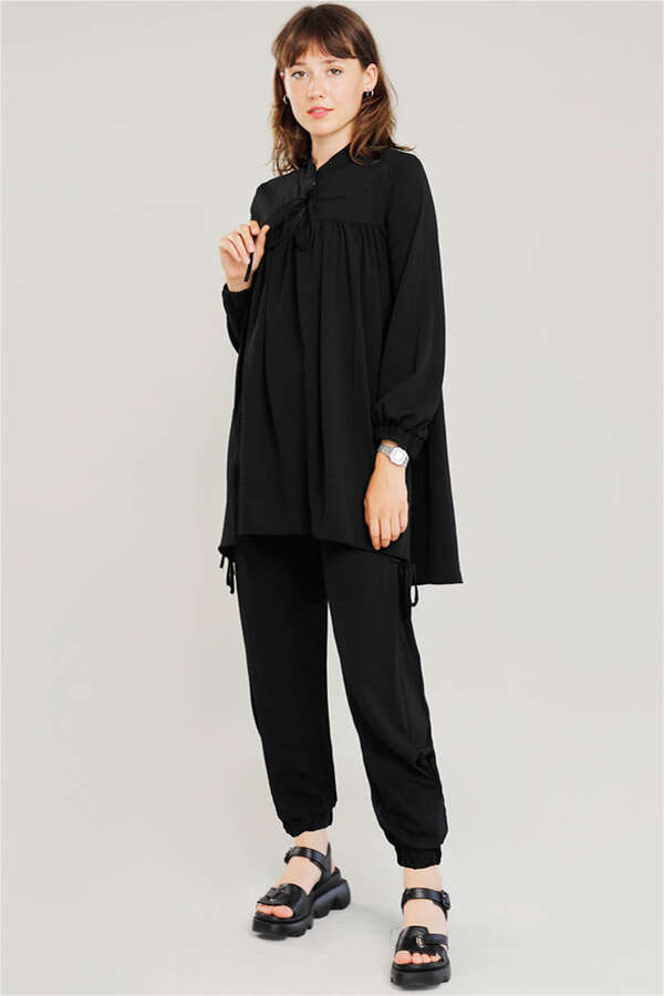 With Ribbon Robe Black Suit - 1