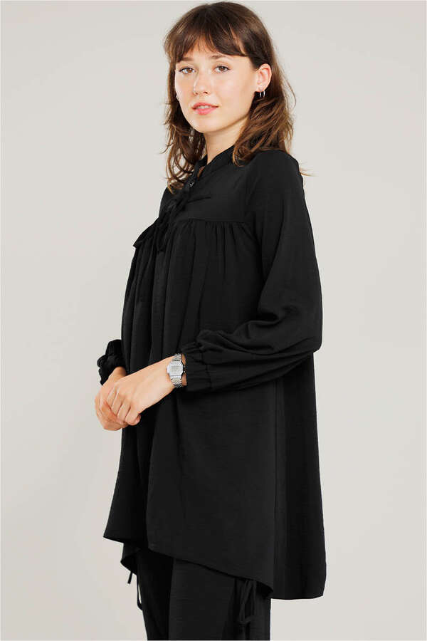 With Ribbon Robe Black Suit - 2