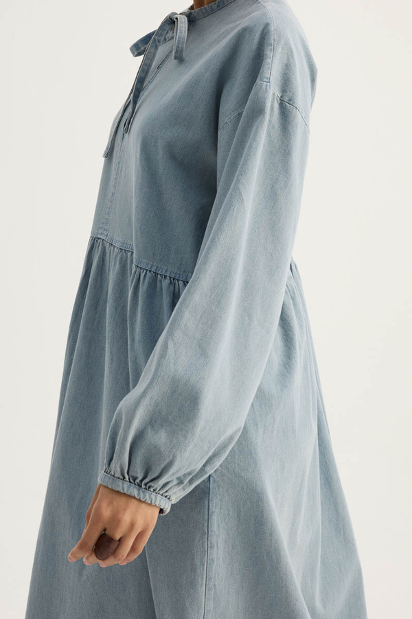 Yakadan Bağlamalı Denim Elbise Buz Mavisi - 1