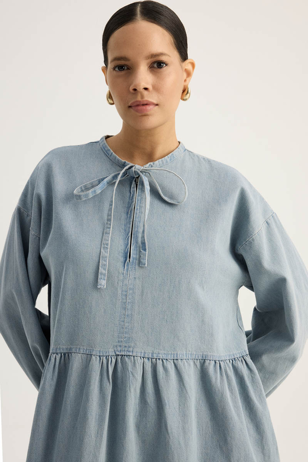 Yakadan Bağlamalı Denim Elbise Buz Mavisi - 7
