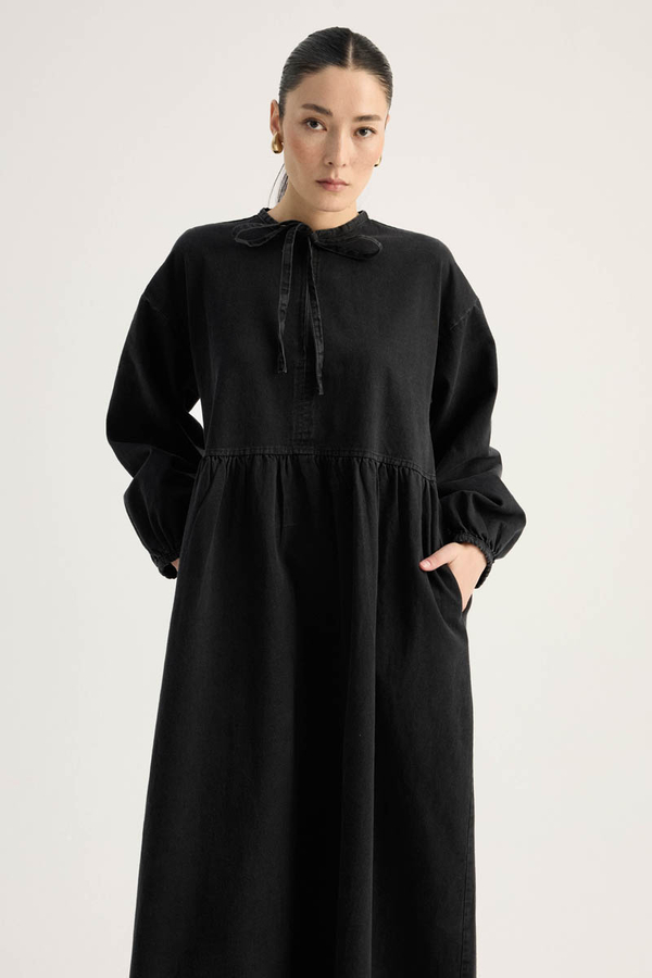 Yakadan Bağlamalı Denim Elbise Siyah - 3