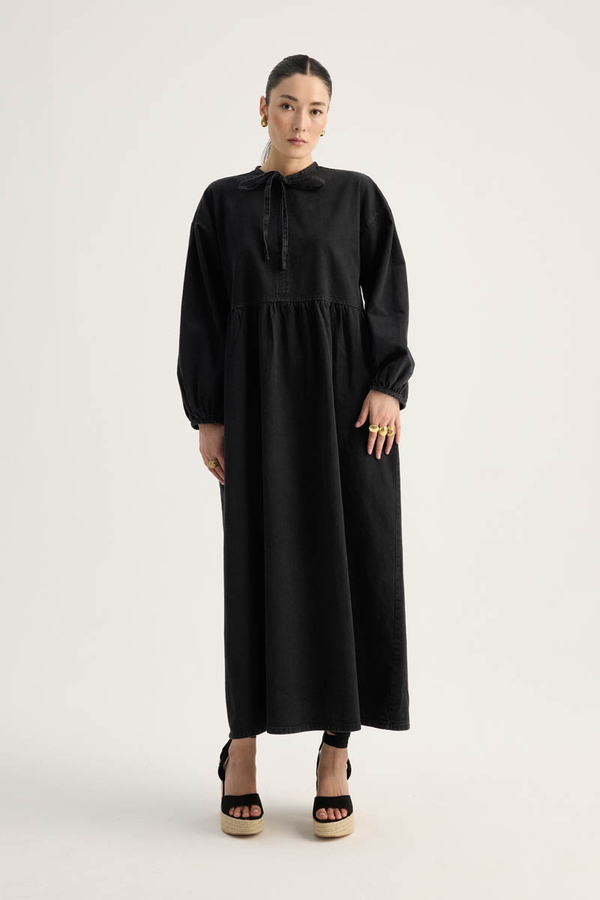 Yakadan Bağlamalı Denim Elbise Siyah - 4