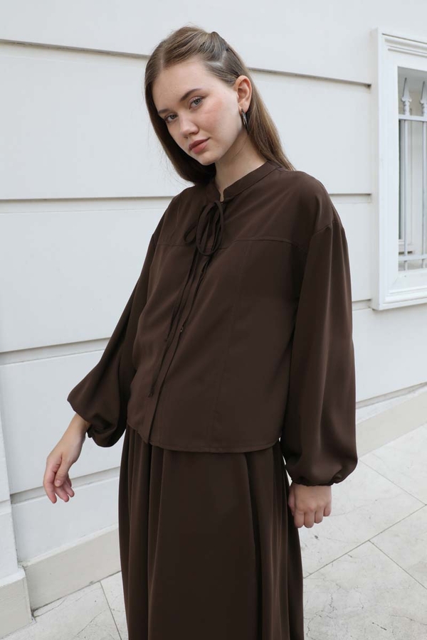 Yakası Bağcıklı Gömlek Etek Takım Acı Kahve - 3