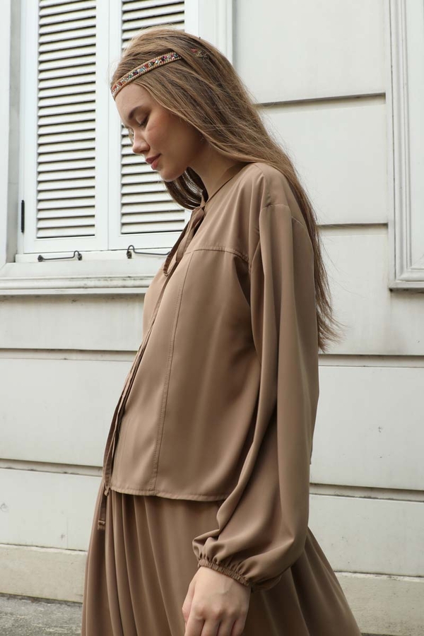 Yakası Bağcıklı Gömlek Etek Takım Açık Taba - 2