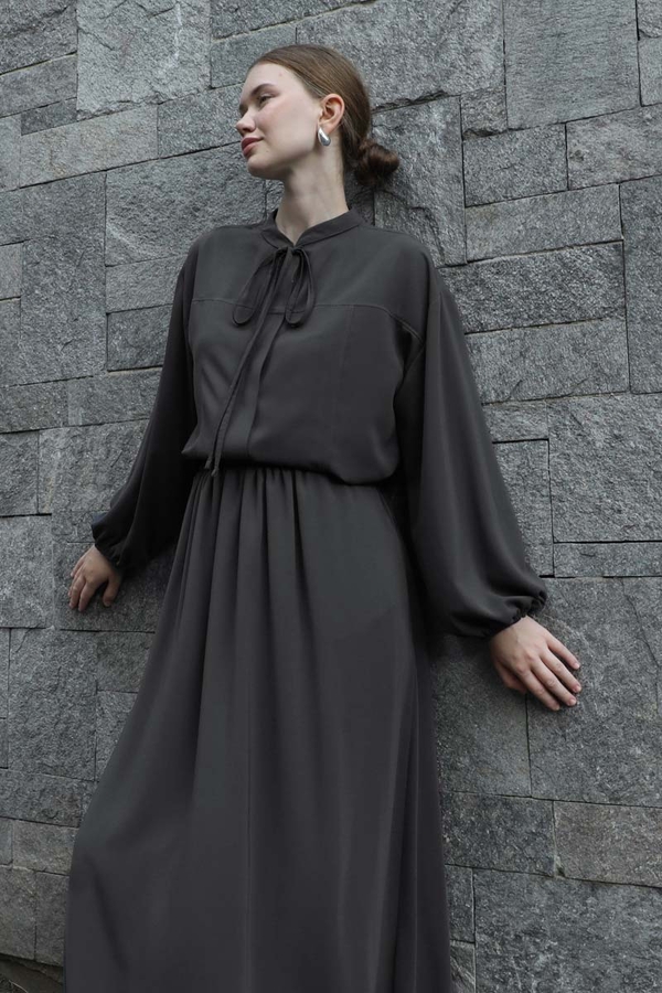 Yakası Bağcıklı Gömlek Etek Takım Füme - 1