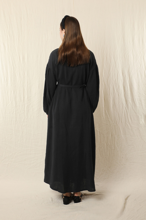 Yakası Büzgülü Düğmeli Elbise Siyah - 6