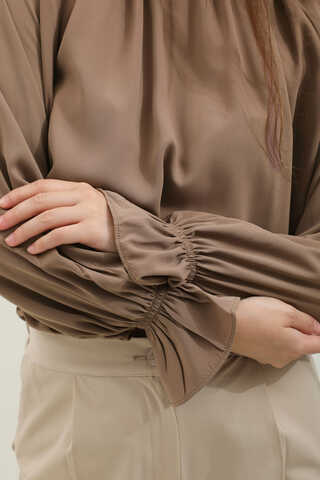 Yakası Büzgülü Gömlek Açık Taba - 4