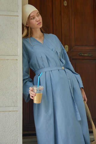 Yakası Pile Detaylı Keten Abaya Bebe Mavisi - 3