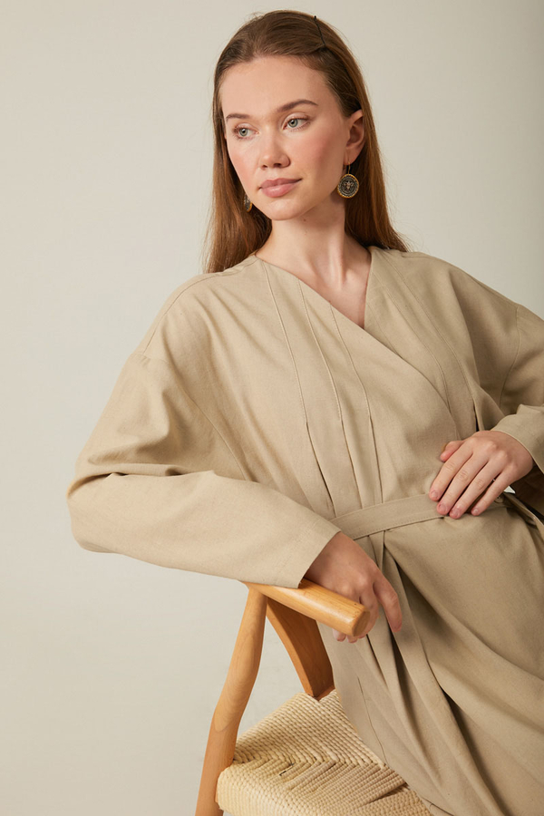Yakası Pile Detaylı Keten Abaya Bej - 14