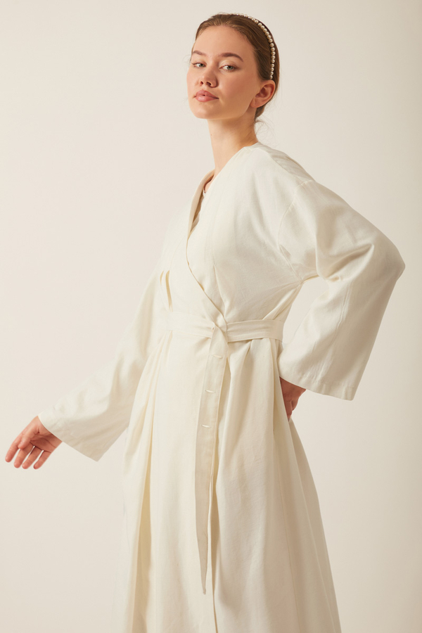 Yakası Pile Detaylı Keten Abaya Beyaz - 1