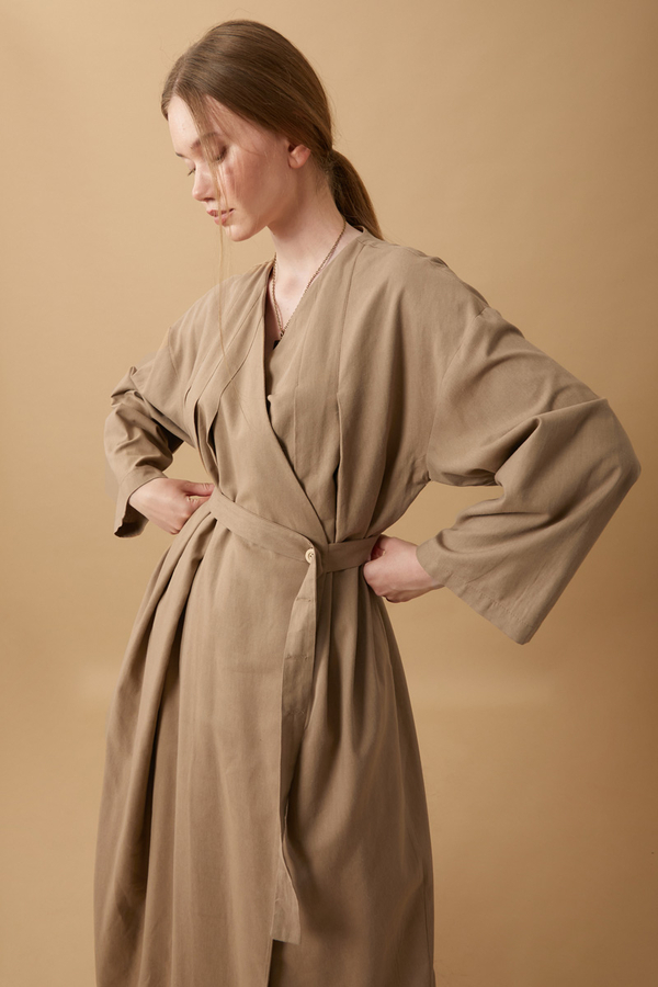 Yakası Pile Detaylı Keten Abaya Camel - 14