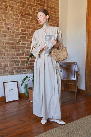 Yakası Pile Detaylı Keten Abaya Taş - 17