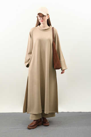 Yandan Yırtmaçlı Uzun Takım Bej - 2