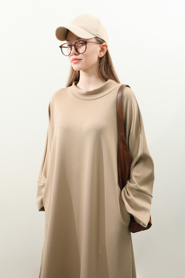 Yandan Yırtmaçlı Uzun Takım Bej - 1