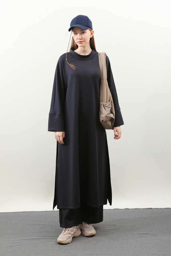 Yandan Yırtmaçlı Uzun Takım Koyu Lacivert - 1