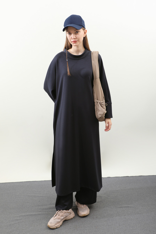 Yandan Yırtmaçlı Uzun Takım Koyu Lacivert - 3