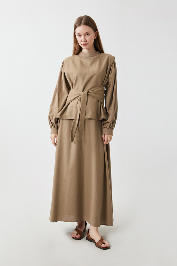 Yeleği Bağlamalı Elbise Takım Camel - 2