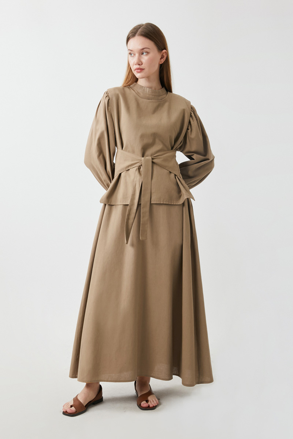 Yeleği Bağlamalı Elbise Takım Camel - 8