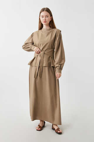 Yeleği Bağlamalı Elbise Takım Camel - 13