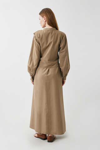 Yeleği Bağlamalı Elbise Takım Camel - 16