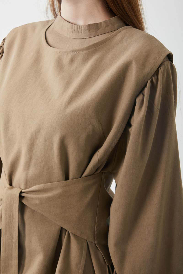 Yeleği Bağlamalı Elbise Takım Camel - 14