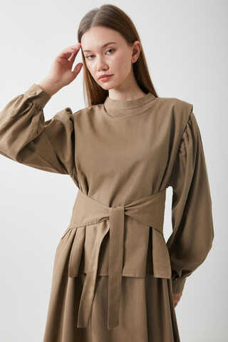 Yeleği Bağlamalı Elbise Takım Camel - 9
