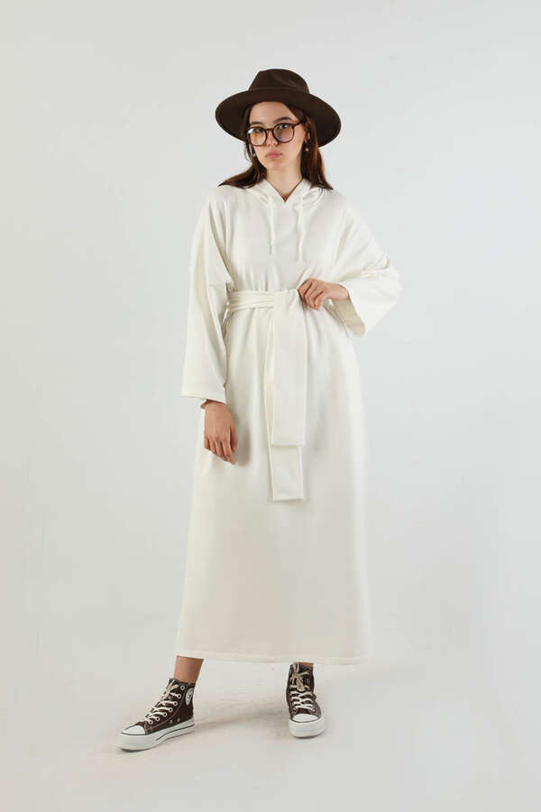 Yırtmaçlı Kapüşonlu Elbise Ekru 