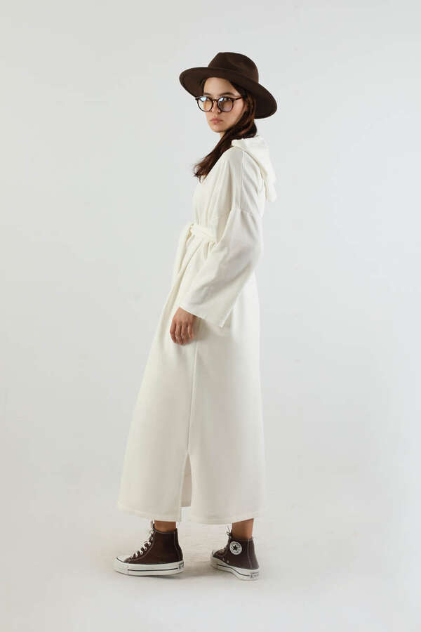 Yırtmaçlı Kapüşonlu Elbise Ekru - 5