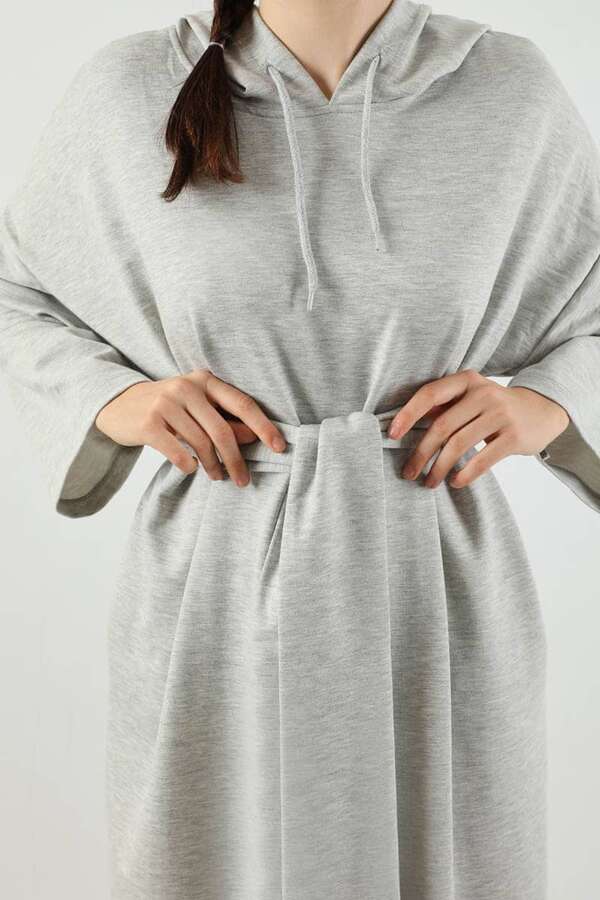Yırtmaçlı Kapüşonlu Elbise Gri - 4