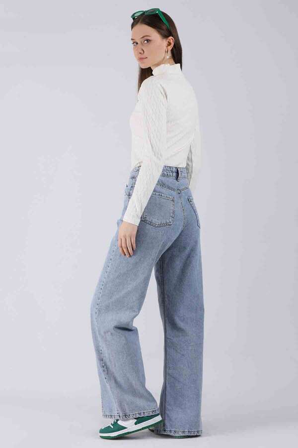 Yırtmaçlı Kot Pantolon Açık Mavi - 4